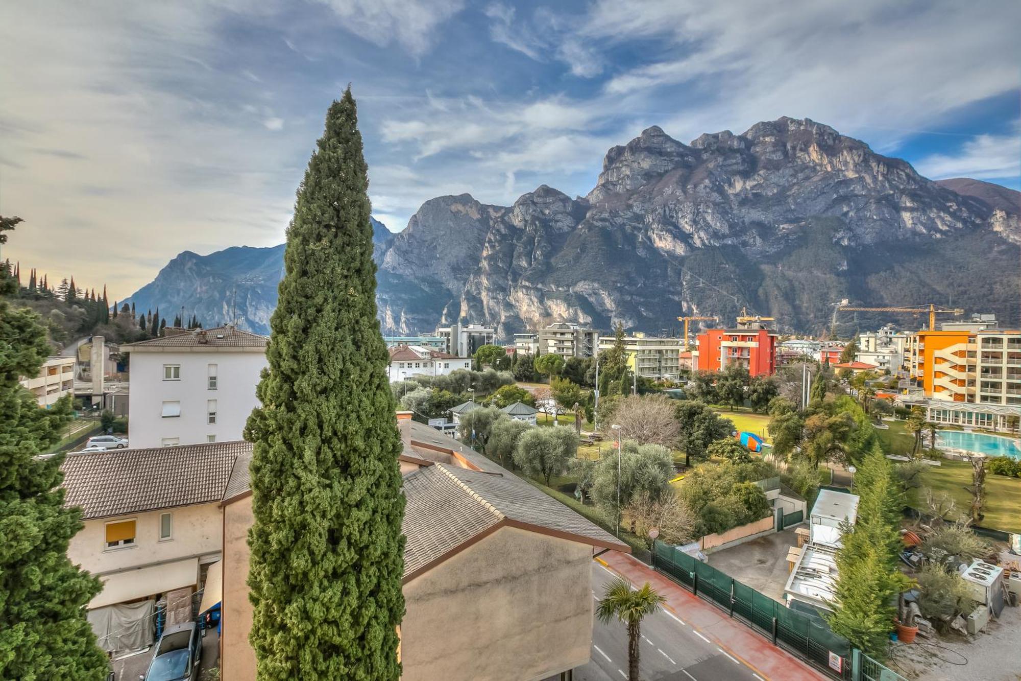 Il Piccolo Nido - Happy Rentals Riva del Garda Luaran gambar